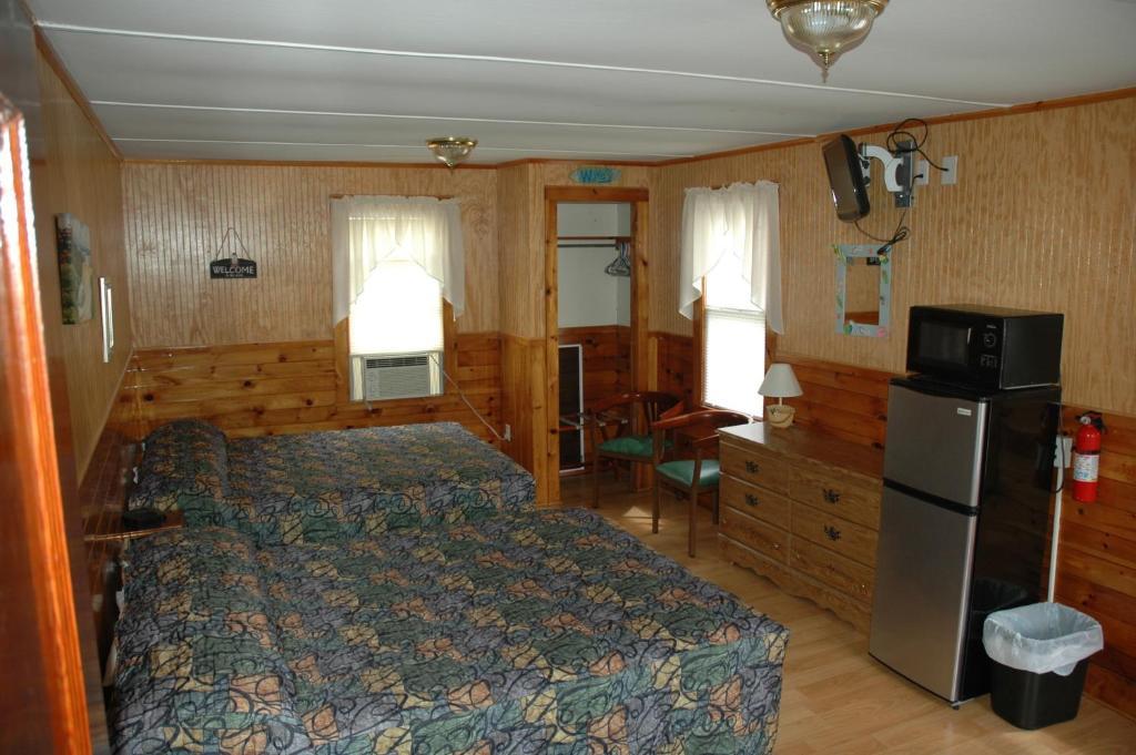 Channel Waterfront Cottages Weirs Beach Habitación foto