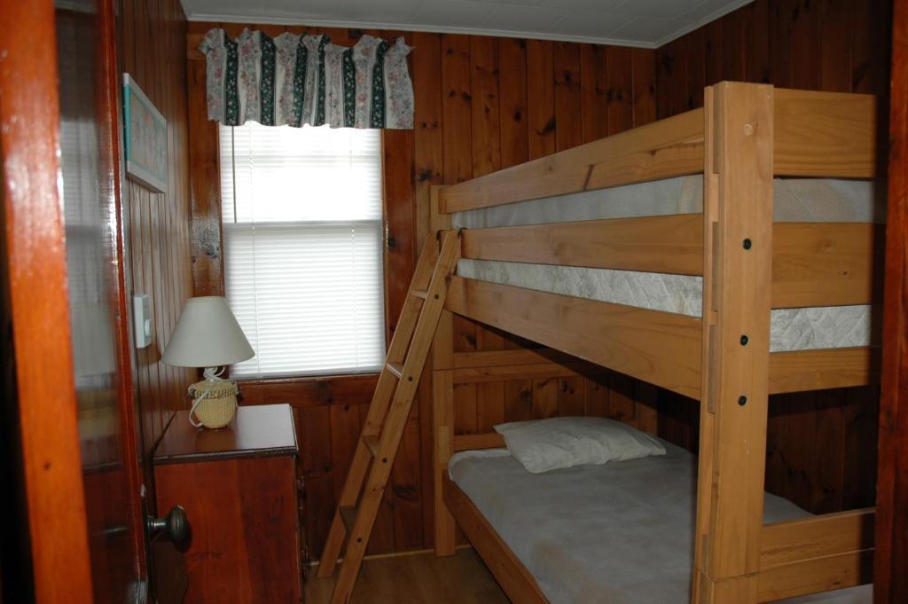 Channel Waterfront Cottages Weirs Beach Habitación foto