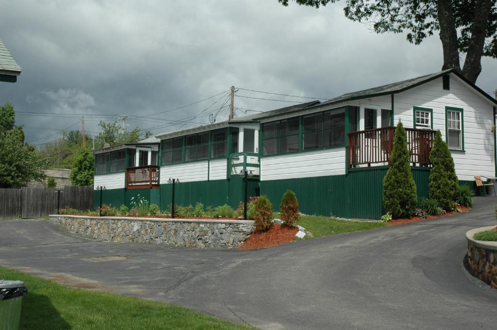 Channel Waterfront Cottages Weirs Beach Habitación foto