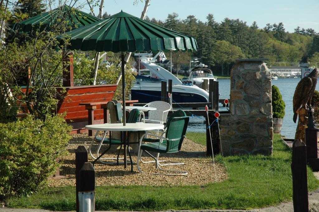 Channel Waterfront Cottages Weirs Beach Habitación foto