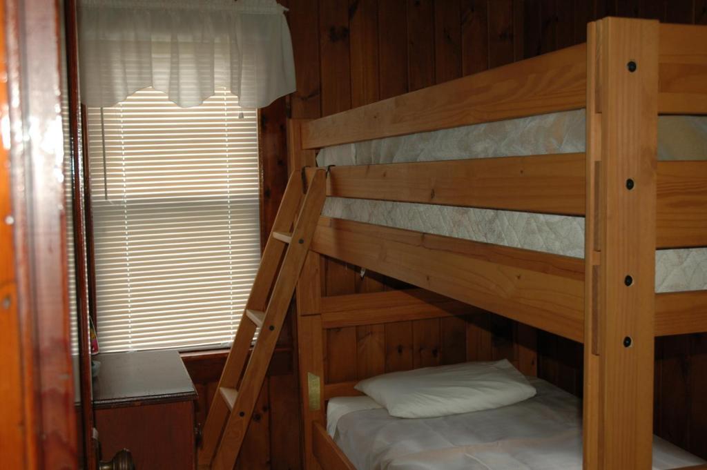 Channel Waterfront Cottages Weirs Beach Habitación foto