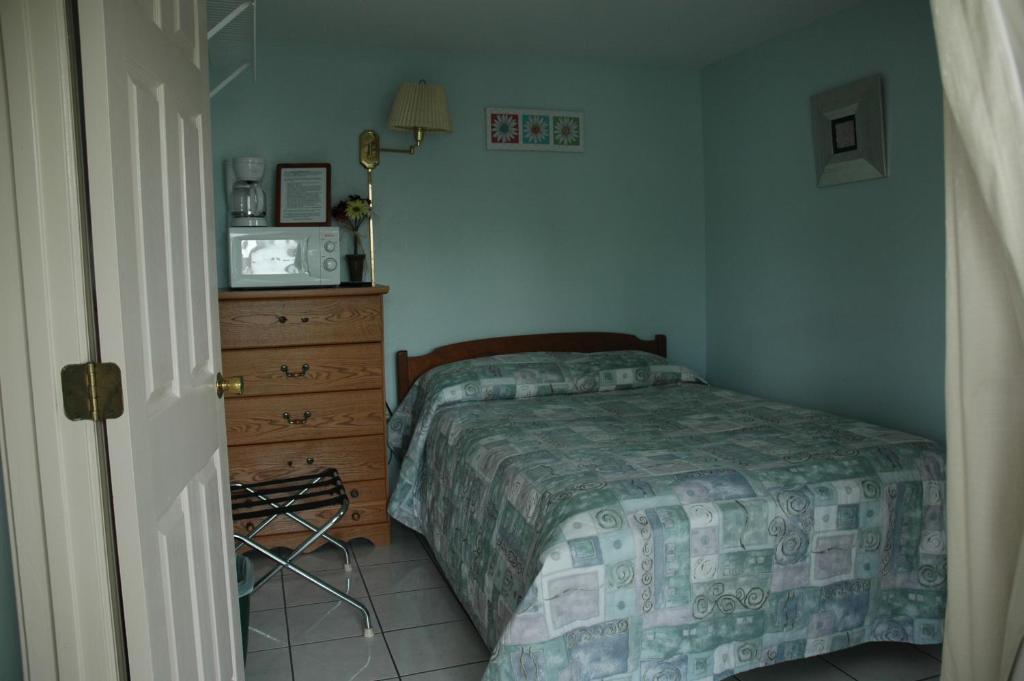 Channel Waterfront Cottages Weirs Beach Habitación foto