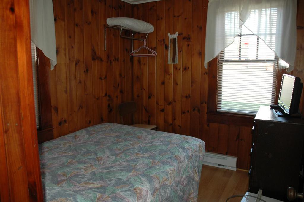 Channel Waterfront Cottages Weirs Beach Habitación foto